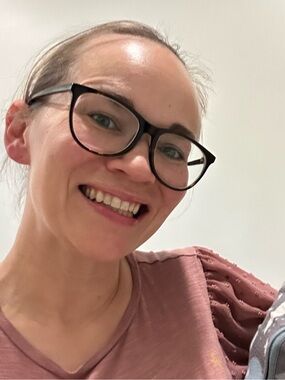 Meet your Posher, Elizabeth